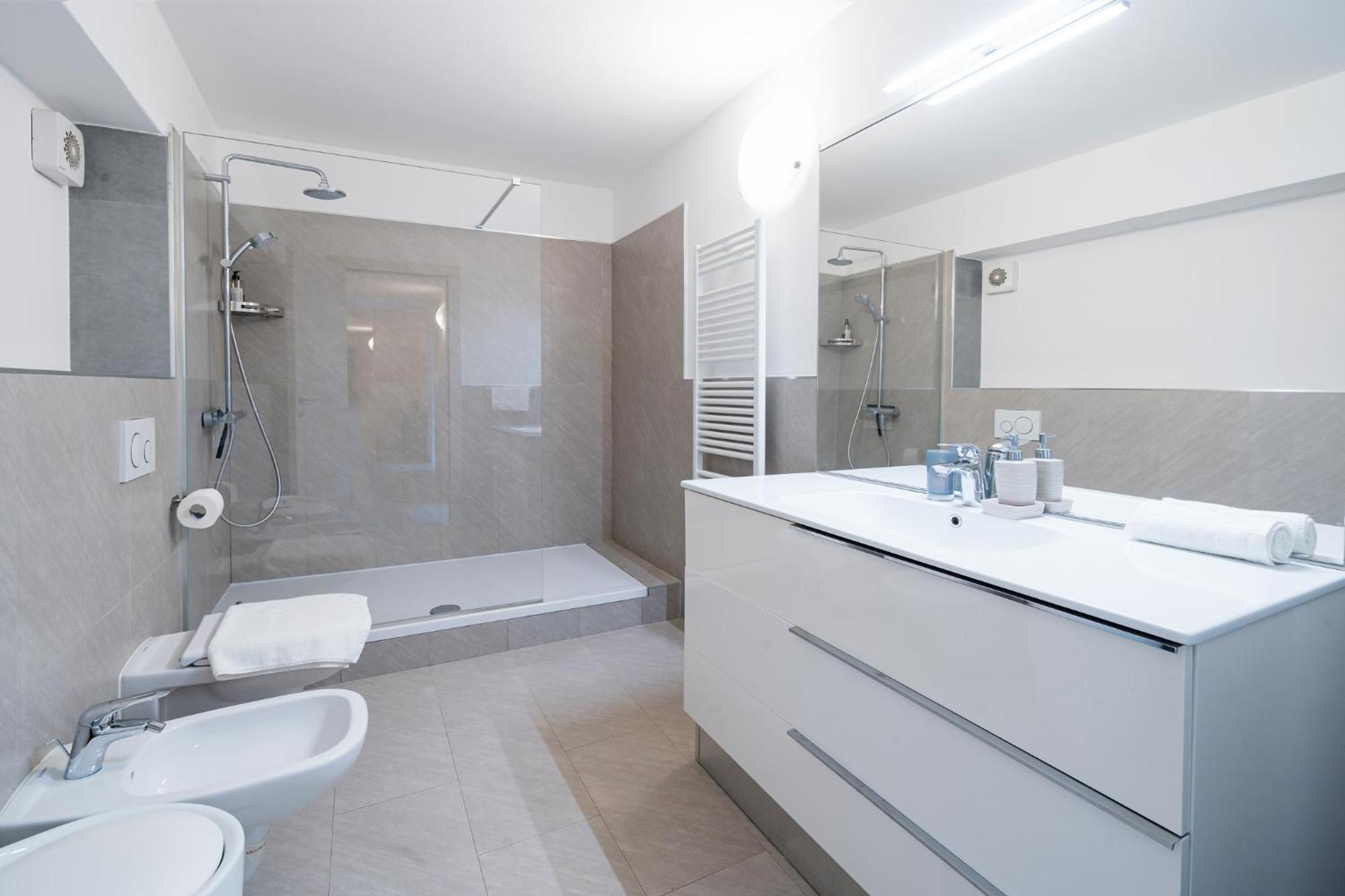 Comacina Villa Комо Екстер'єр фото